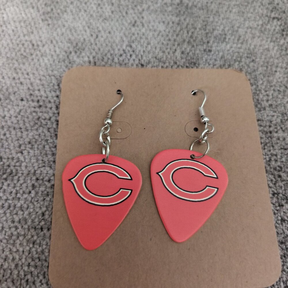 Women's CHICAGO BEARS GUITAR PICK EARRINGS